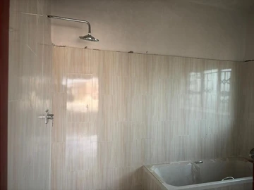 3 Bedroom Flat & Apartment
