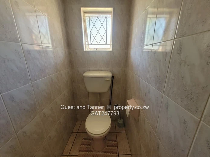 New Marlborough Neat and Spacious Family Home - 4 Bedrooms to Rent