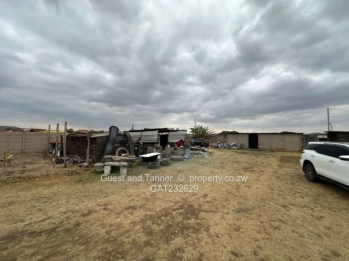 Westlea Industrial Stand for Sale – 1426m²