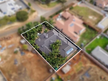 5 Bedroom House