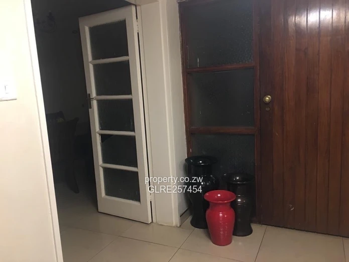 Alexandra Park - 4BR Family Home, Pool & Borehole