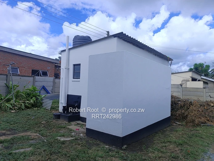 3 bed family home in Avondale West