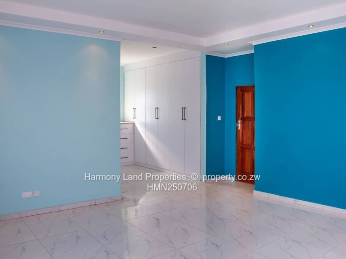 Hogerty Hill- Modern 3 Bedroom Townhouse To Let!!