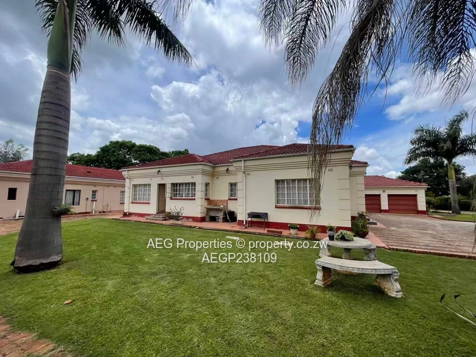 Elegant 3-Bedroom All-En-Suite Garden Residence (Sole Mandate)