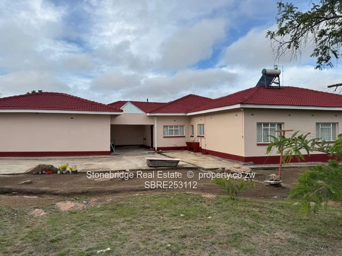 4 Bedroom House in Burnside For Sale