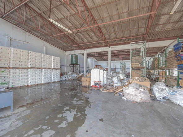 Warehouse & Factory