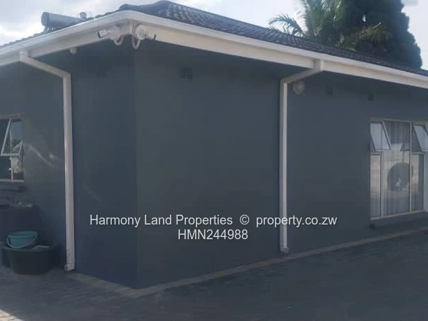 Beautiful 4 bedroomed house to let in Belvedere