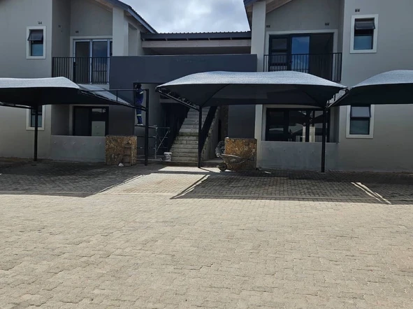 3 Bedroom Flat & Apartment