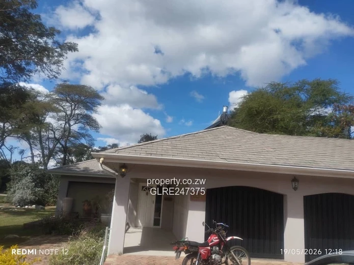 Borrowdale Brooke 3BR House - Pool, Borehole, Garage