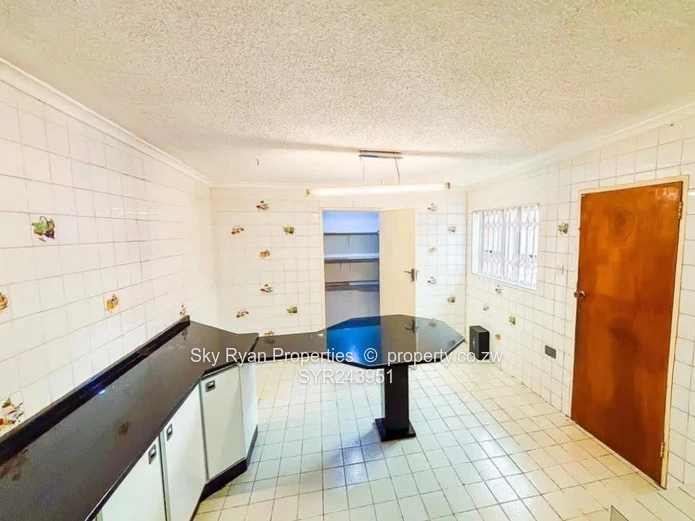 Samora Machel Avenue, Belvedere House For Sale 