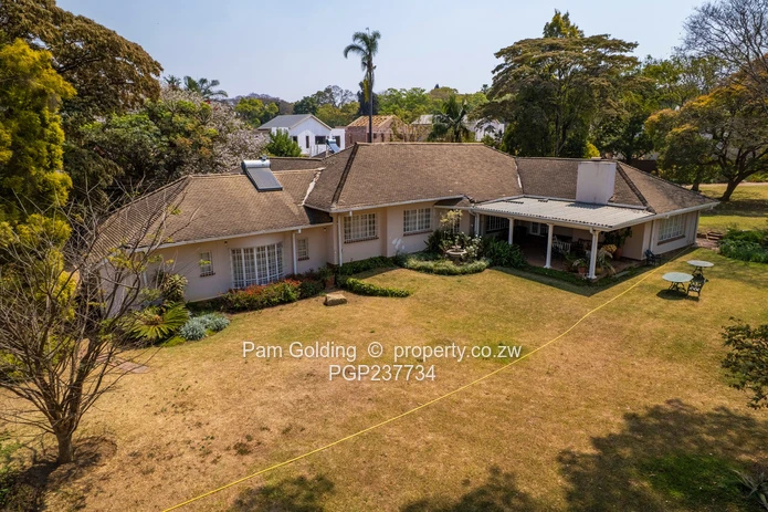 Two Acres on Kew Drive