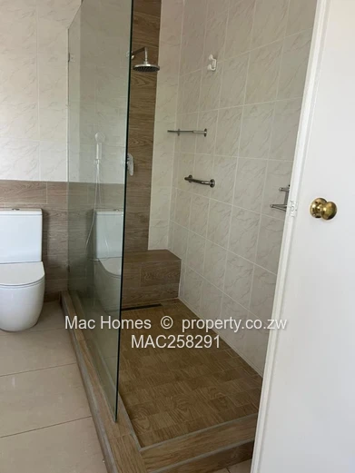 MT PLEASANT - 10 Bedroom Upmarket Mansion 