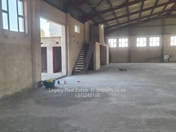 Commercial Warehouse With High Roof Clearance For Sale