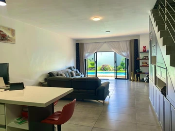 4 Bedroom Garden Flat