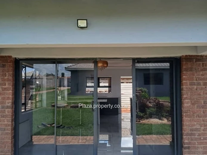 Mt Pleasant Heights Newly Built Home with Guest Cottage 