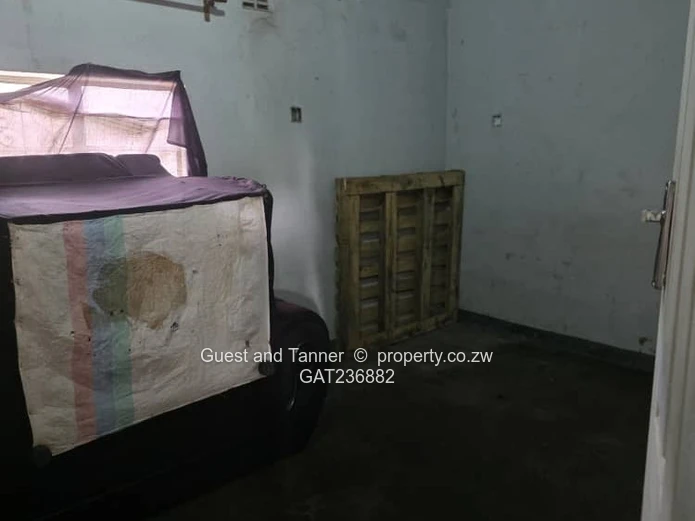 Spacious 3-Bedroom House for Sale in Old Highfield Magwende 