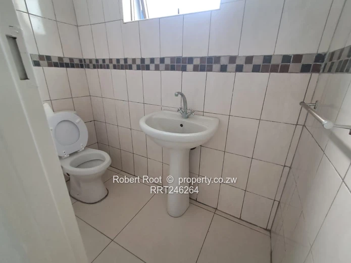 Spacious 3 bed duplex townhouse