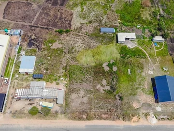 Commercial & Industrial Land