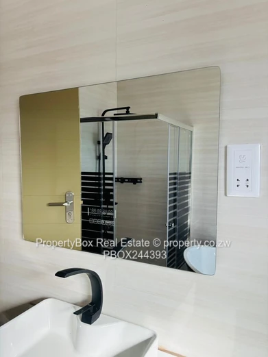 Cluster Unit for rent in Waterfalls available 1 August