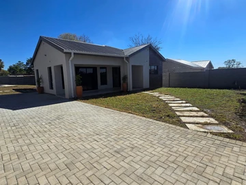 3 Bedroom Townhouse Complex