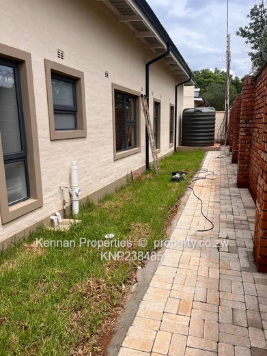 3 Bedroomed Unit Available to Rent!