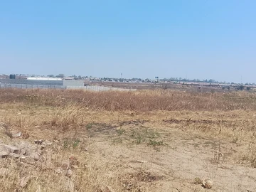 Commercial & Industrial Land
