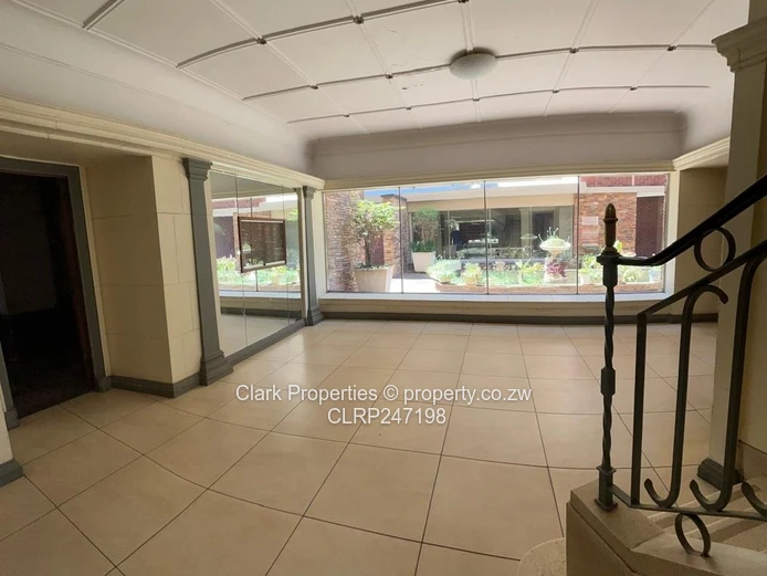 Newly Renovated Flat In Upper Avenues