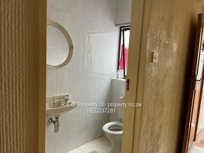 To Let: 3-Bedroom Townhouse