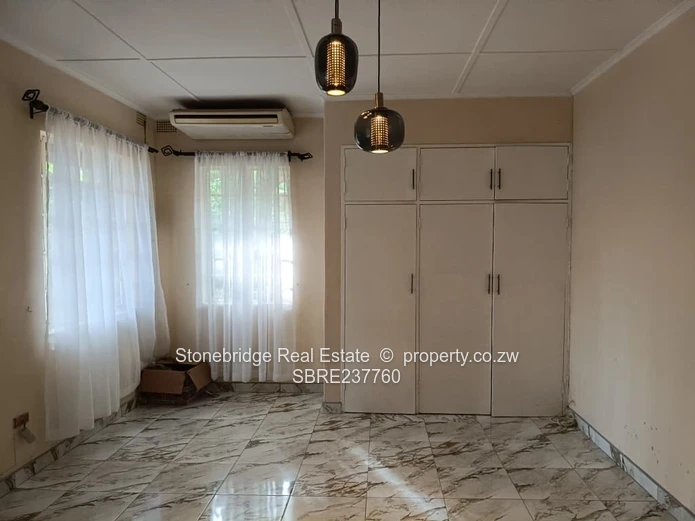 Hillside 3-Bedroom House to rent