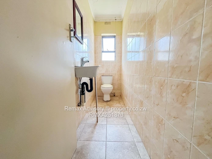 House For Sale In Glen Lorne 