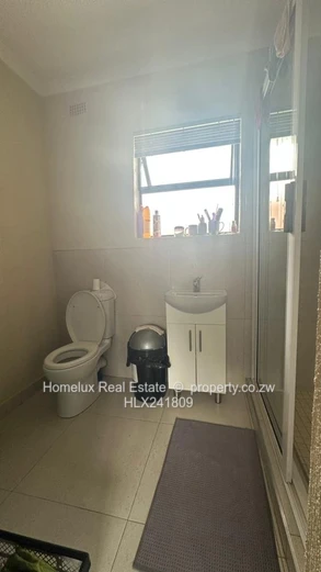 Modern 3-Bedroom Semi-Detached Apartment in Marlborough