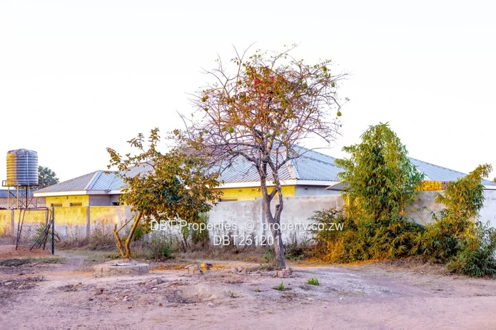 Spacious 4-Bed Seke Home — Metal Roof, Borehole