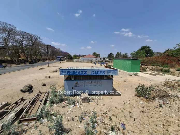Commercial Stand x 3  - Chivhu CBD