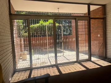 Lock up and go townhouse