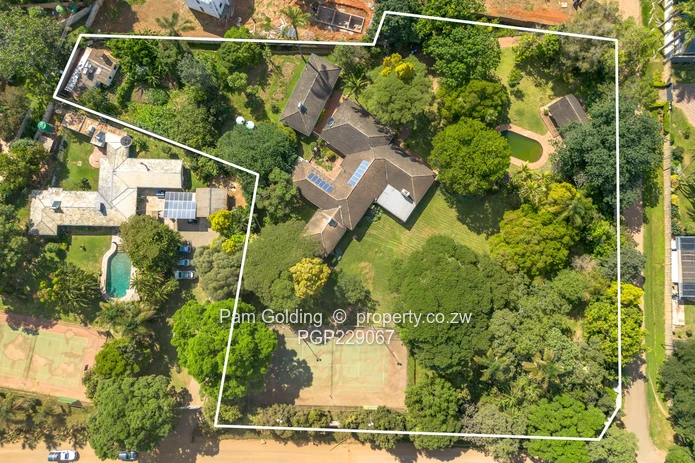 Two Acres on Kew Drive