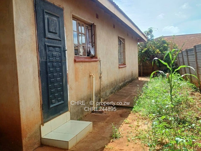 Crowhill House To Let