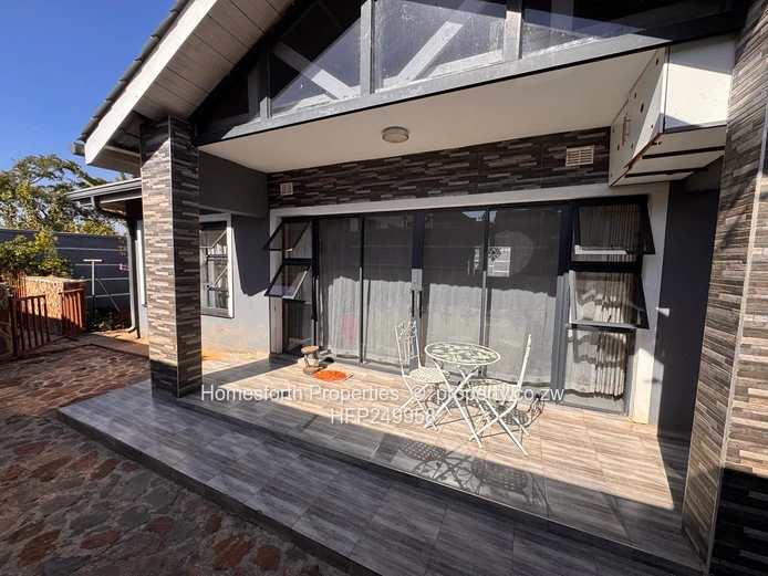Glen Lorne 3 bed Cottage to Let (own yard)  (Sole Mandate)