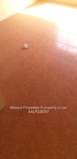 Prime Twinlakes Investment: 4-Bed Main Home + Instant Rental Income