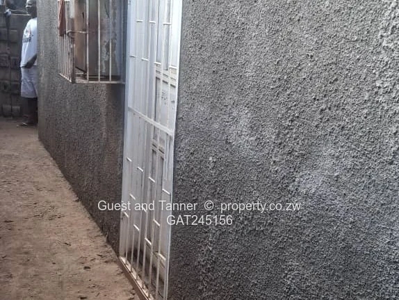 4 Bedroomed house For Sale In Dzivarasekwa Extension  (Sole Mandate)