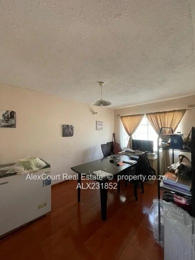 Well-Kept Townhouse Flat in Mt Pleasant