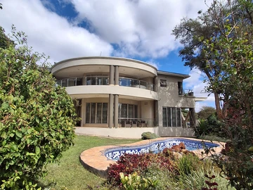 5 Bedroom House
