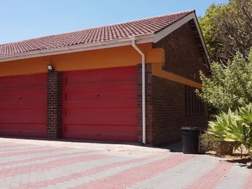 Farm & Agricultural Land