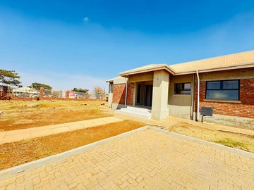 3 Bedroom Garden Flat