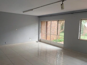 3 Bedroom Garden Flat