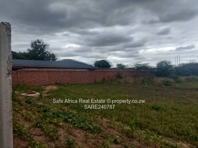 Waterfalls- Induna Prime Neighborhood Spacious Stand