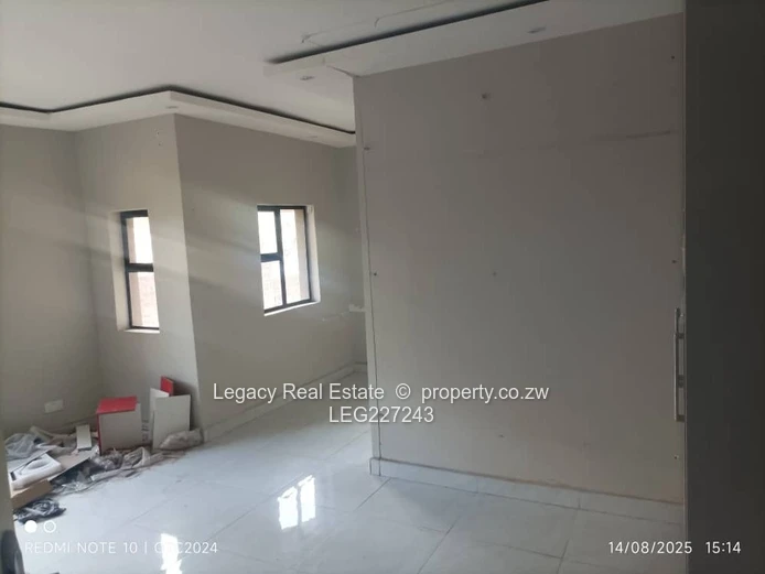 Neat and  spacious apartment 