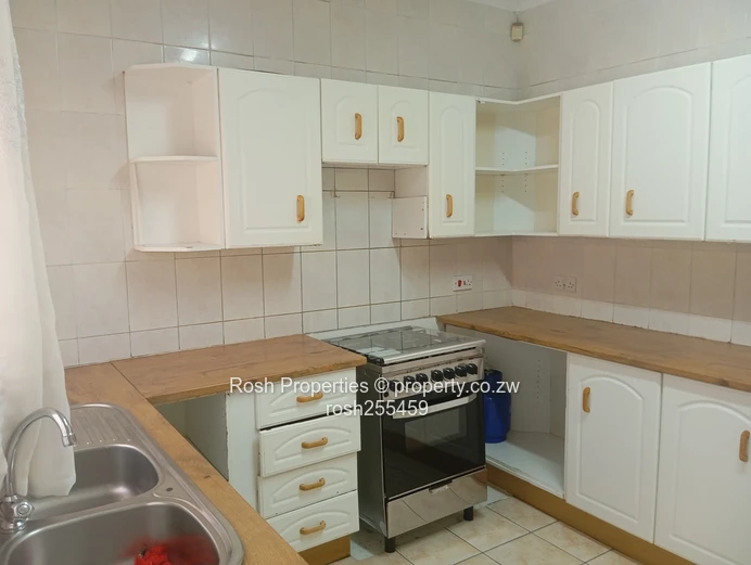 **3-Bedroom Garden Flat for Sale in Greendale North! **
