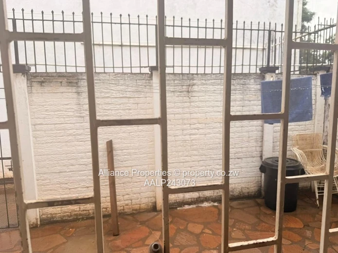 venues 2-Bedroom Duplex Garden Flat – Ideal for Offices or Residential Use (Deeds Available)