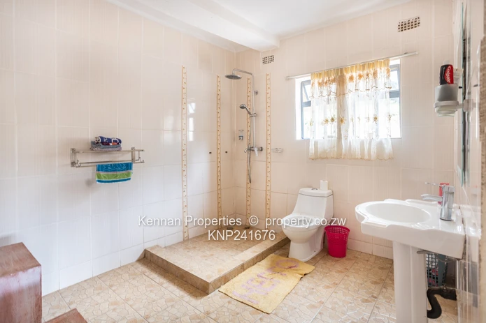 Double Storey Home In Brooke View