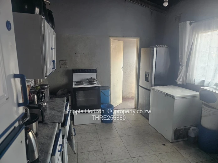4-Bed Glen View  Brick Home with Garden & Borehole